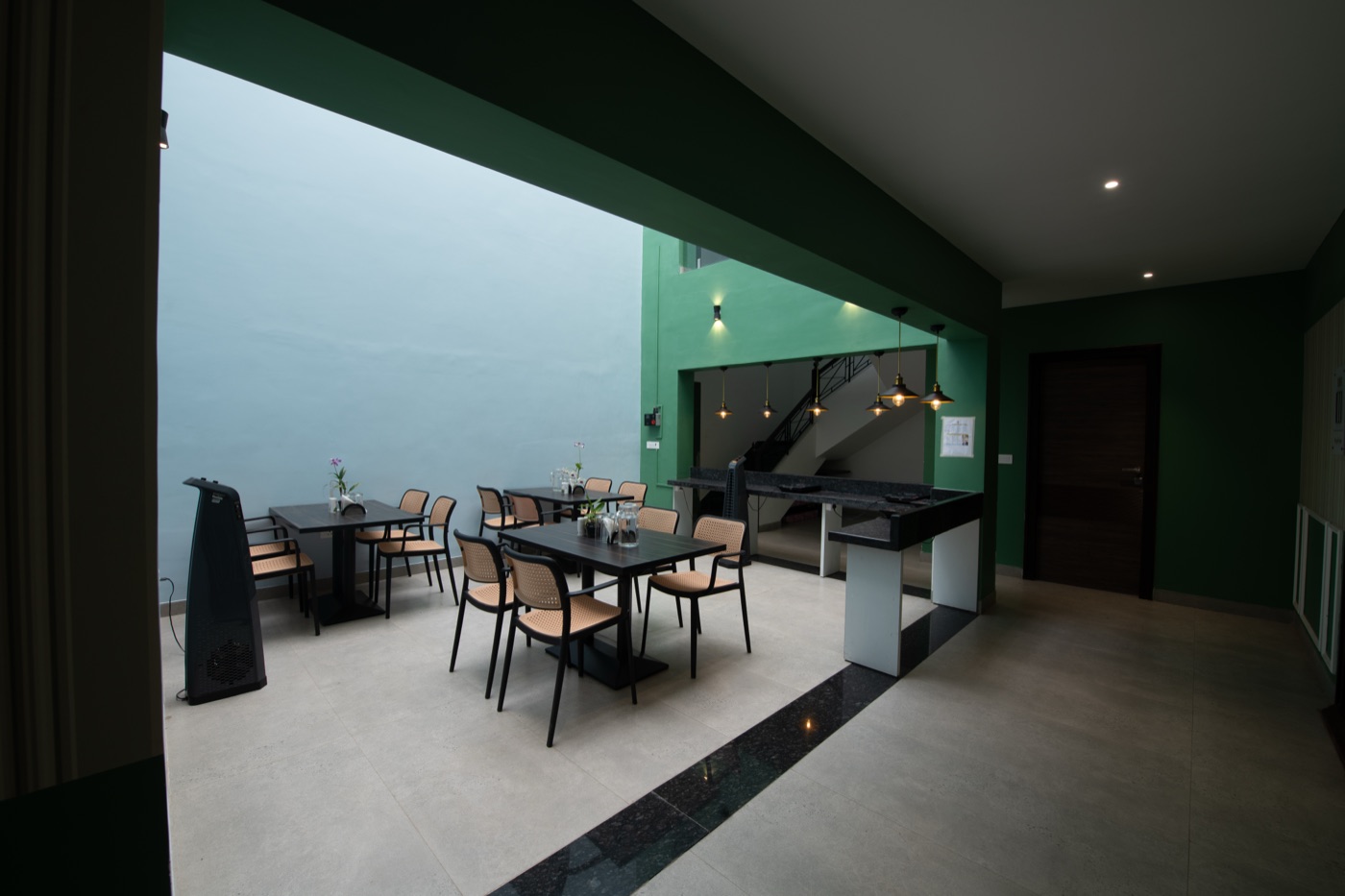 Courtyard terrace